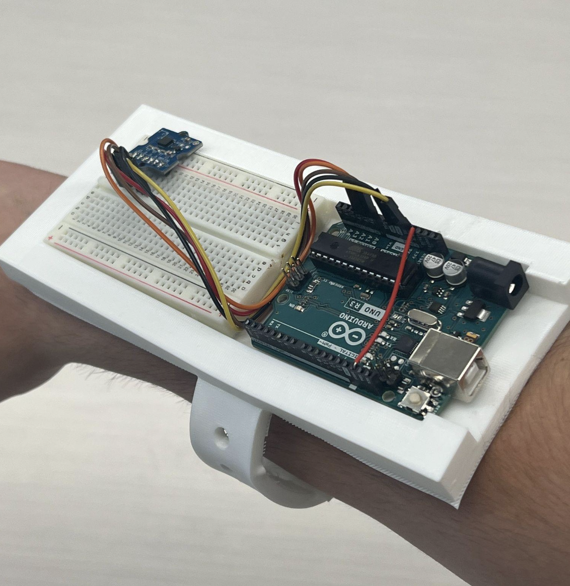 Accelerometer sensor on TPU arm strap